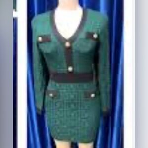 Almost Famous Green and Black Long Sleeve Dress